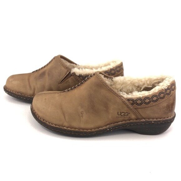 UGG Bettey Brown Leather Slip on Loafers 8 - Picture 2 of 13